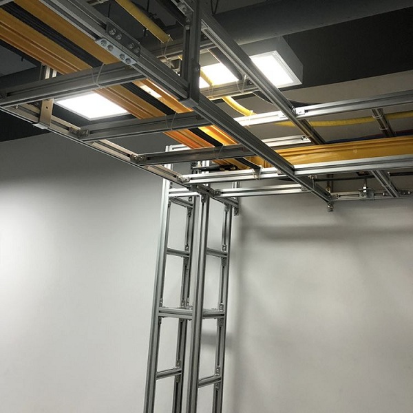 Escenarios de aplicación y métodos de instalación de bandejas portacables industriales con perfiles de aluminio.