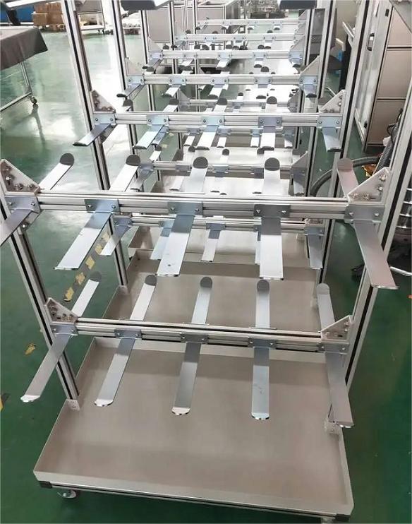 Explore el colgador de mazos de cables con perfil de aluminio: un socio de gestión de cables eficiente y confiable